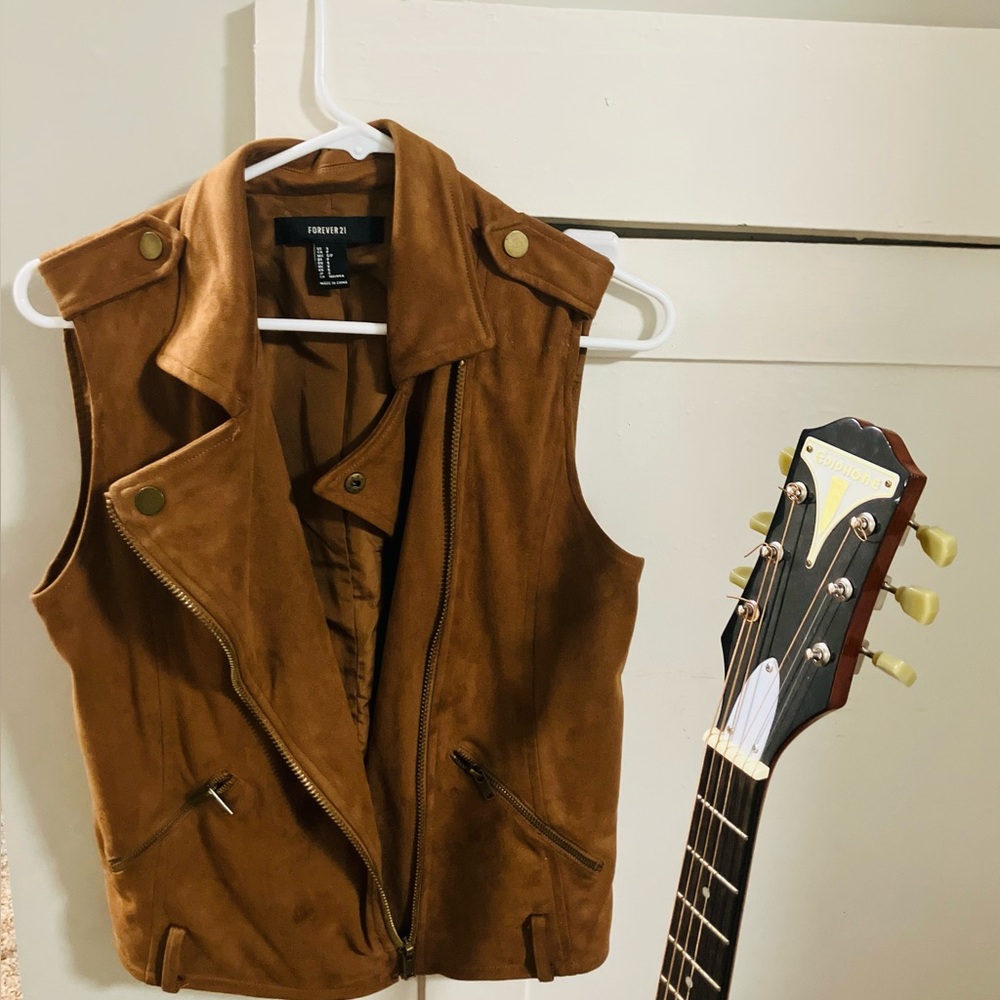 1970 style Forever 21 Brown Suede Vest